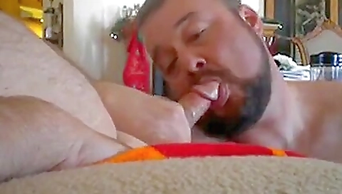 Chubby deep throat fucker sucking on a beaver cock