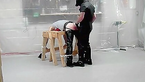 Amature spanking and bdsm spanking in kinky sex scene