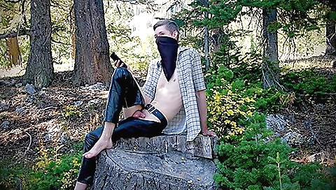 Outdoor naked brunette with shaved cunny taking personal questions