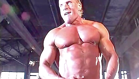 Vintage blonde with a sexy body in a vintage video